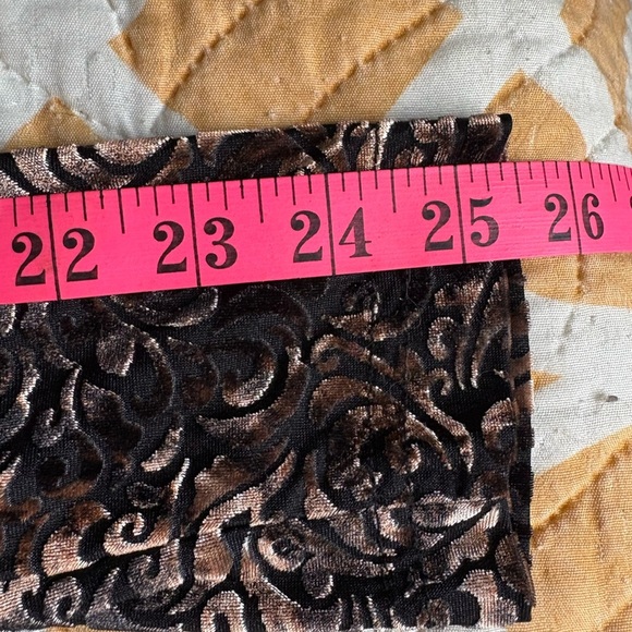 SNO SKINS Size Small USA-Made  Velvet Tapestry Turtleneck Vintage - Picture 6 of 8